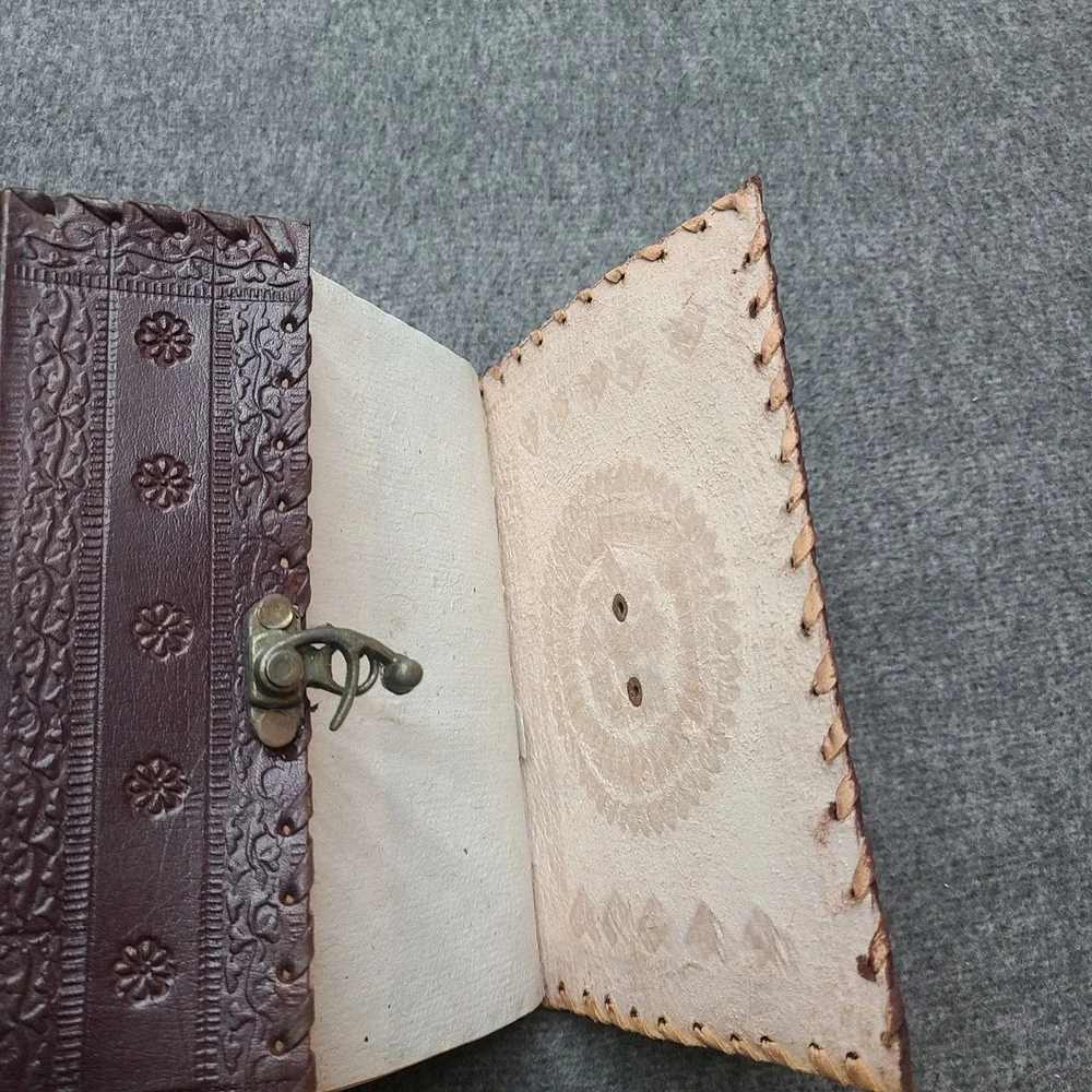 Handmade Embossed Leather Journal‎ Notebook Diary with Clasp Closure